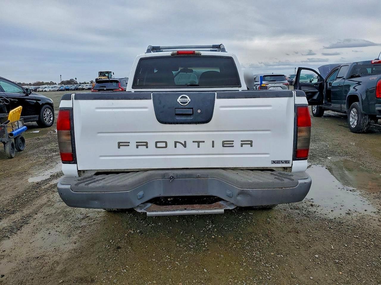 2003 NISSAN FRONTIER CREW CAB XE photo 6