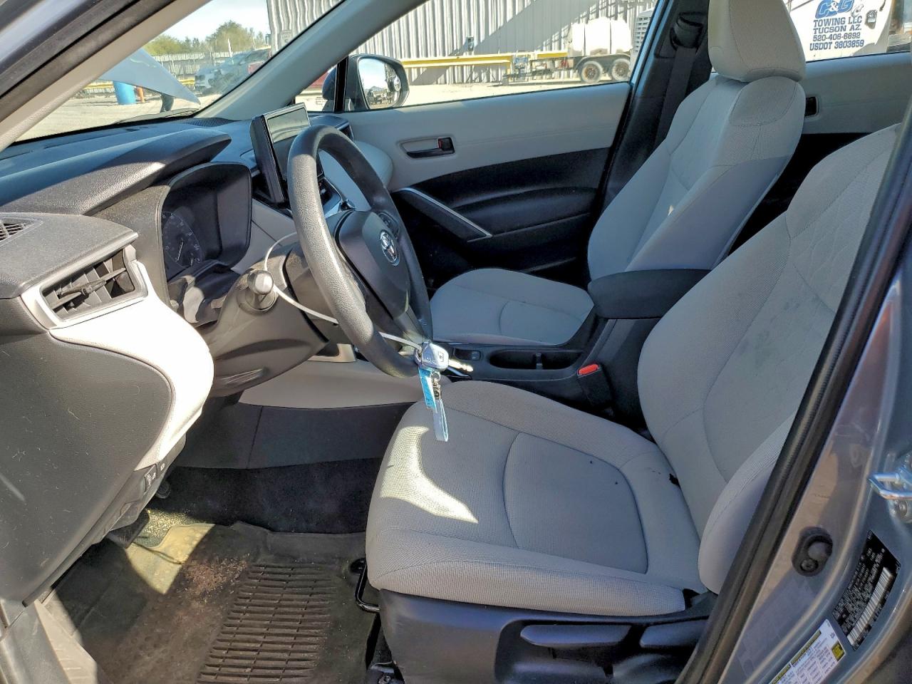 2023 TOYOTA COROLLA CROSS L photo 7