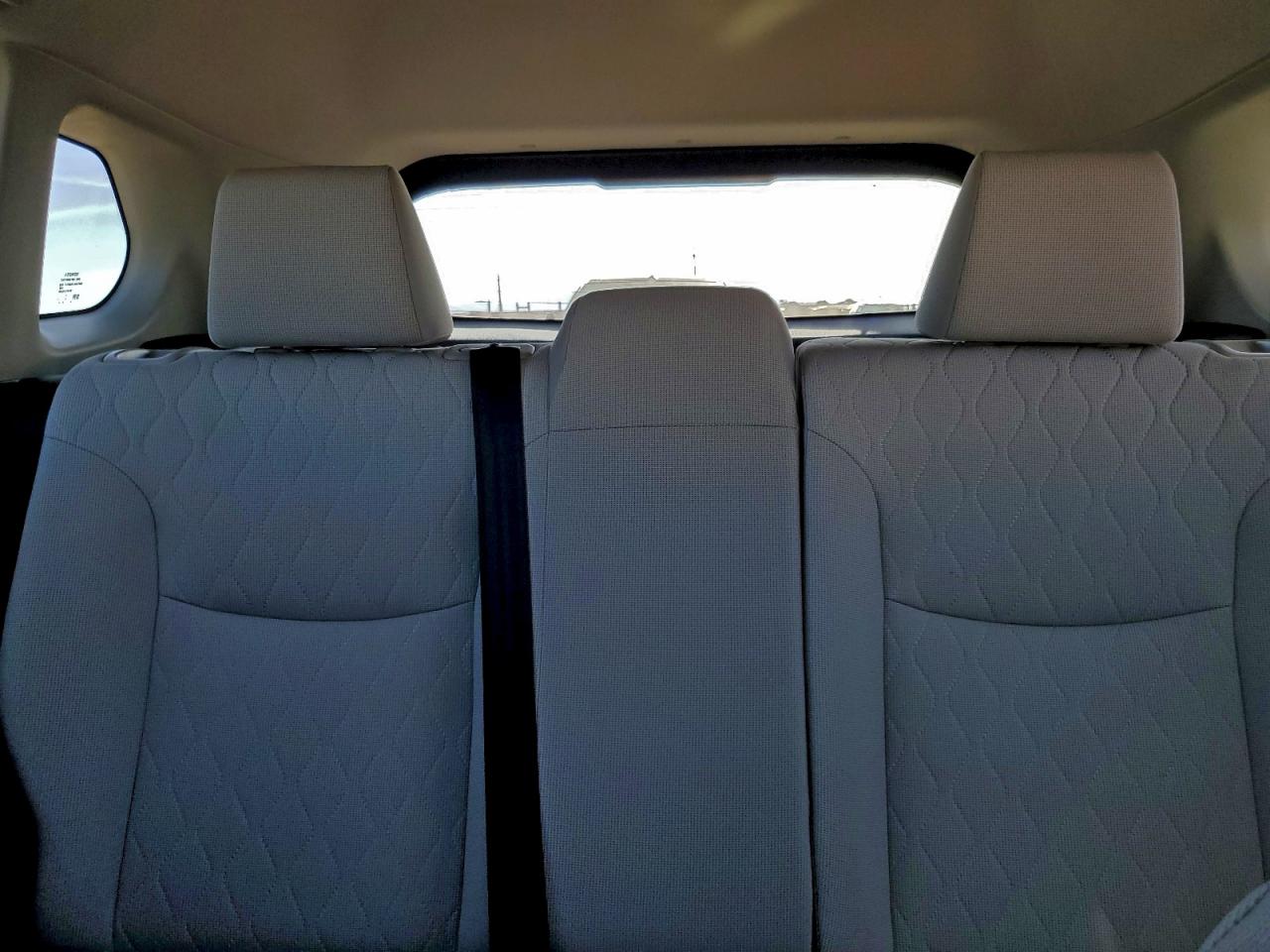 2023 TOYOTA COROLLA CROSS L photo 10