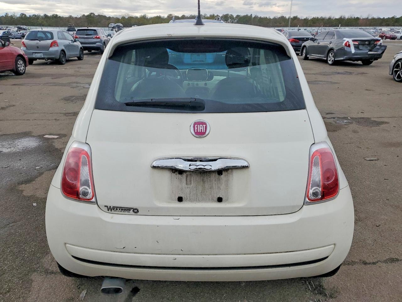 2016 FIAT 500 POP photo 6