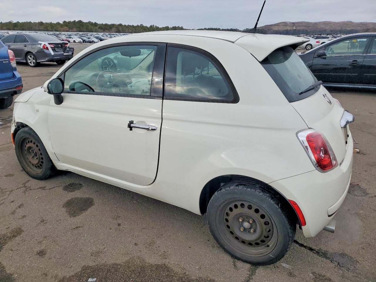 2016 FIAT 500 POP photo 2