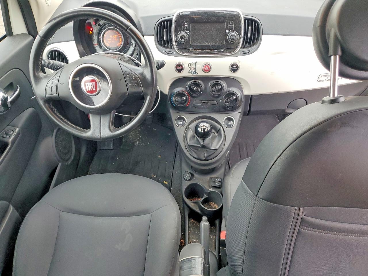 2016 FIAT 500 POP photo 8