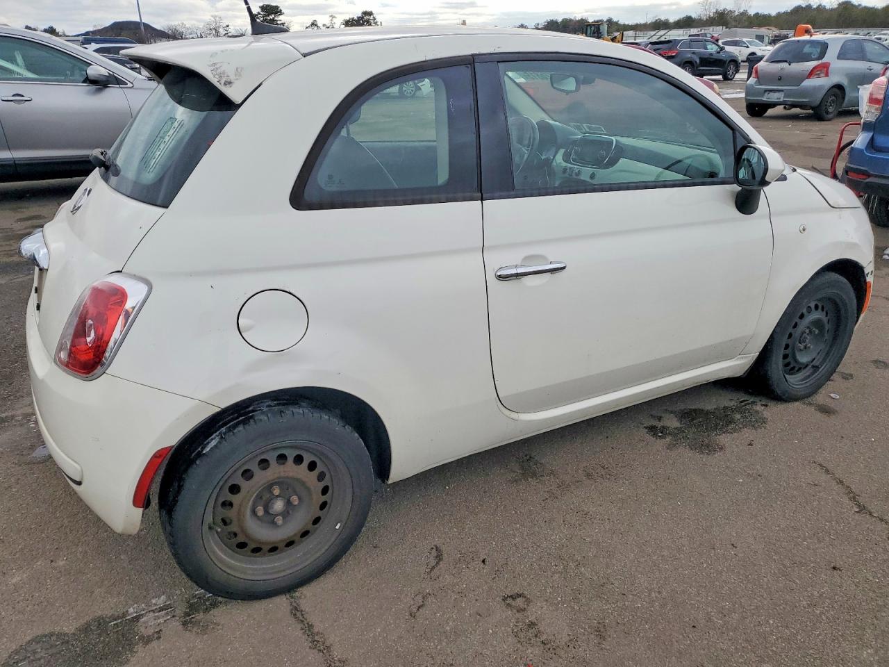 2016 FIAT 500 POP photo 3