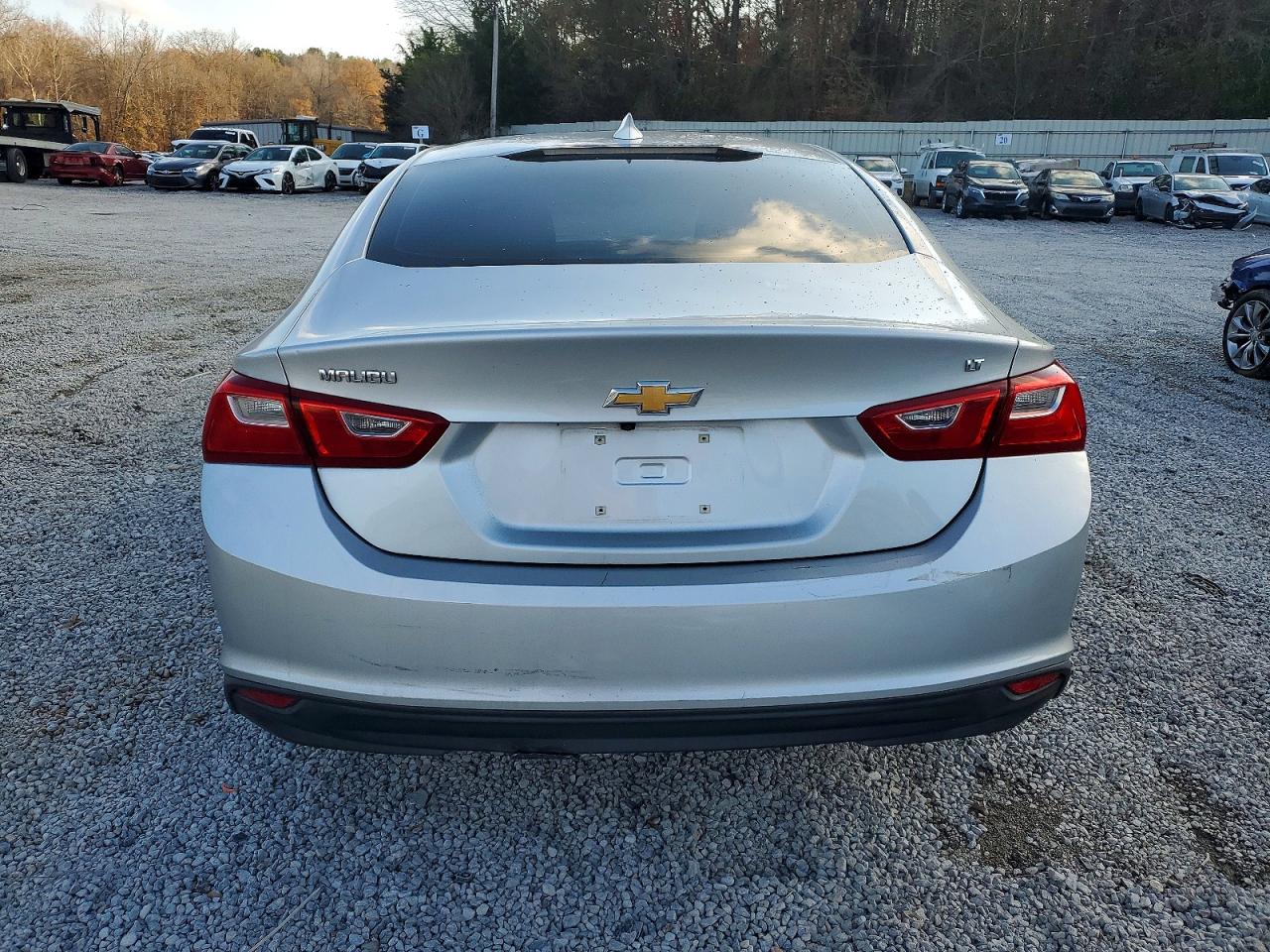 2018 CHEVROLET MALIBU LT photo 6