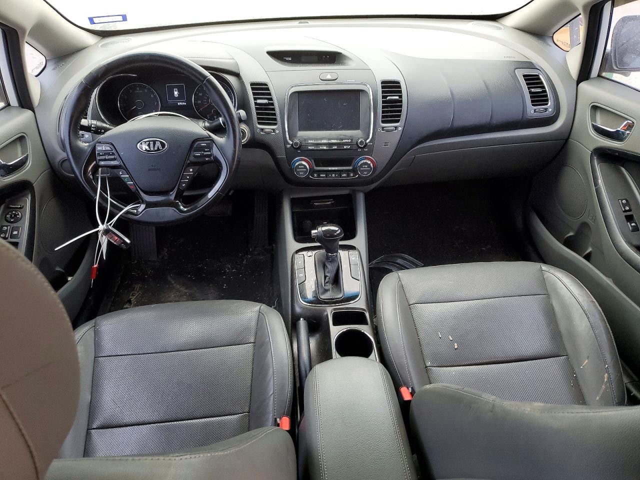 2017 KIA FORTE EX photo 8
