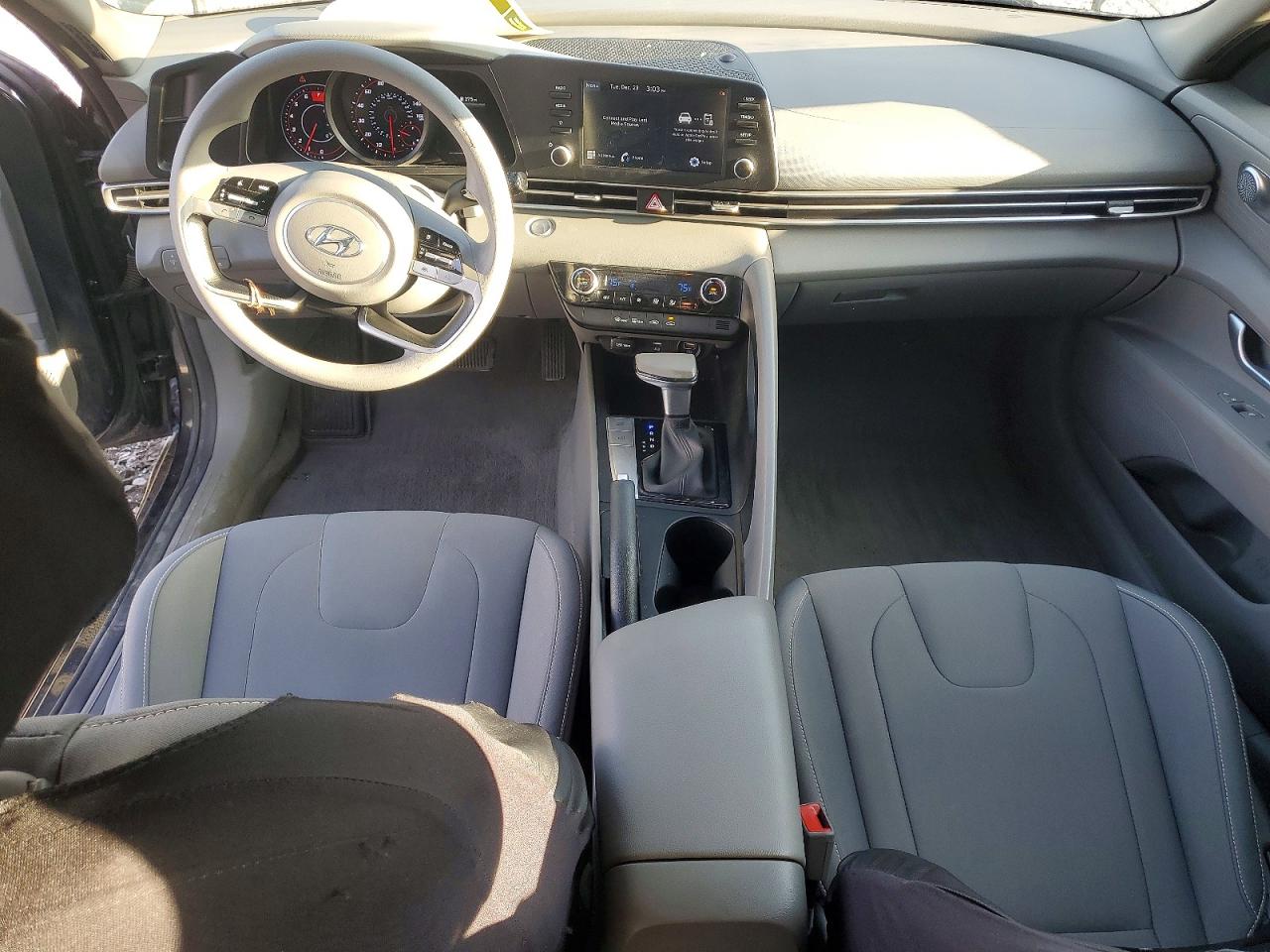 2023 HYUNDAI ELANTRA SEL photo 8