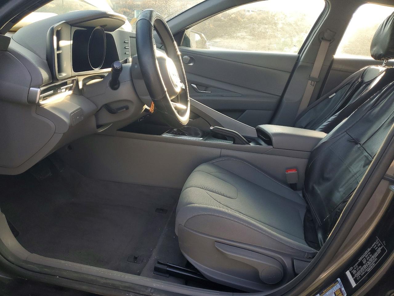 2023 HYUNDAI ELANTRA SEL photo 7