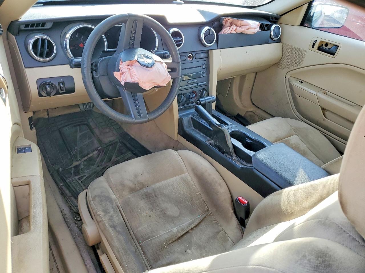 2005 FORD MUSTANG photo 8
