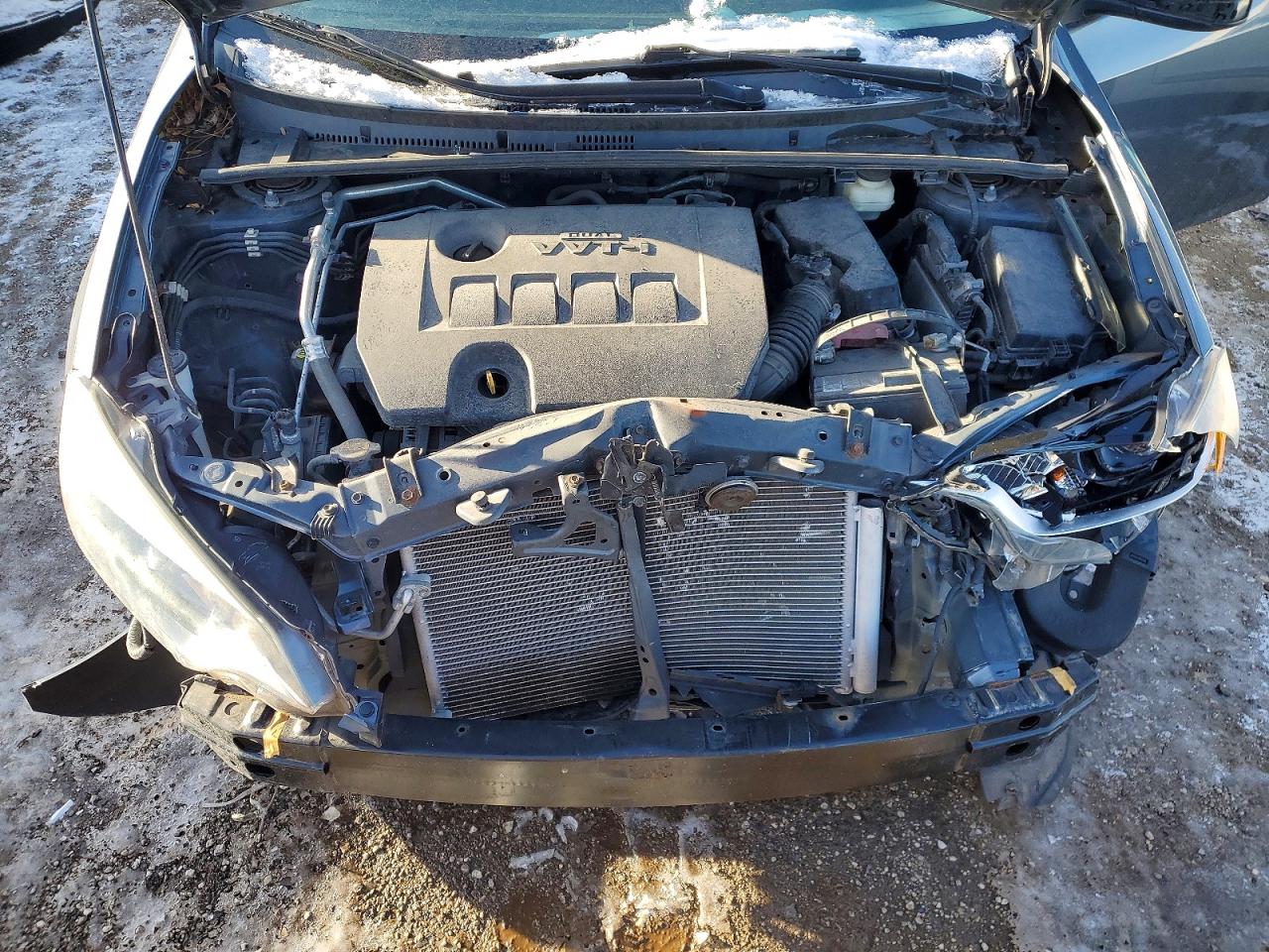 2014 TOYOTA COROLLA L photo 11