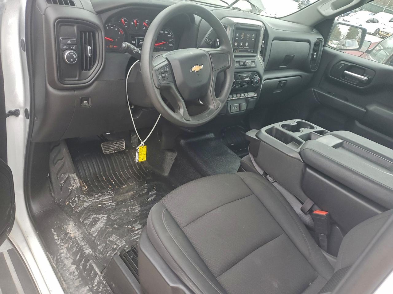 2024 CHEVROLET SILVERADO C1500 photo 8