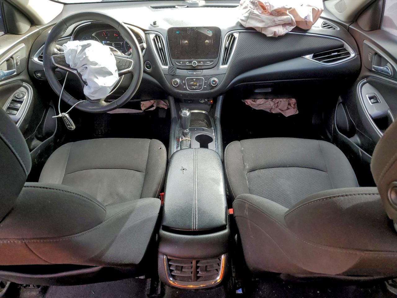 2018 CHEVROLET MALIBU LT photo 8
