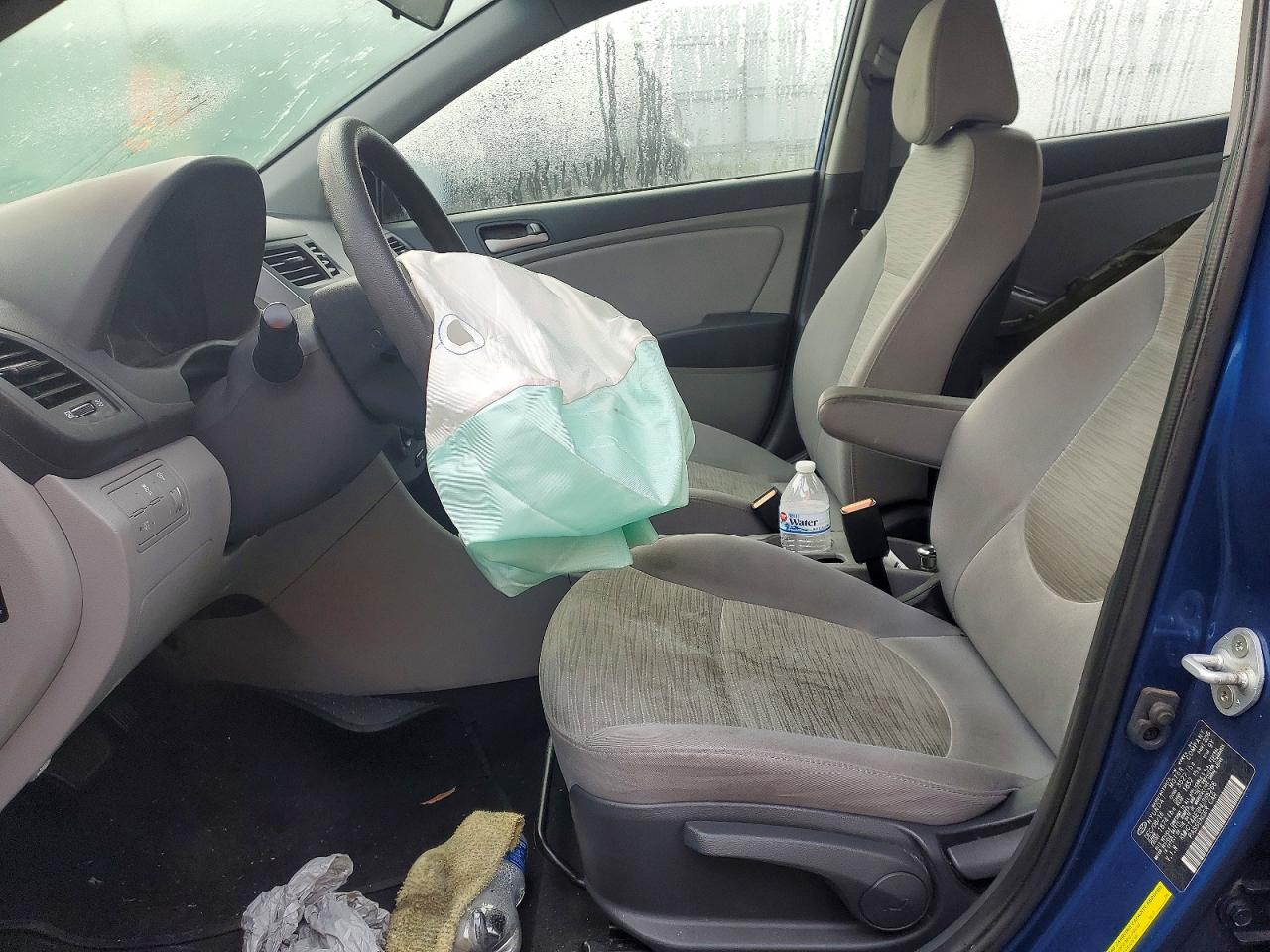 2017 HYUNDAI ACCENT photo 7