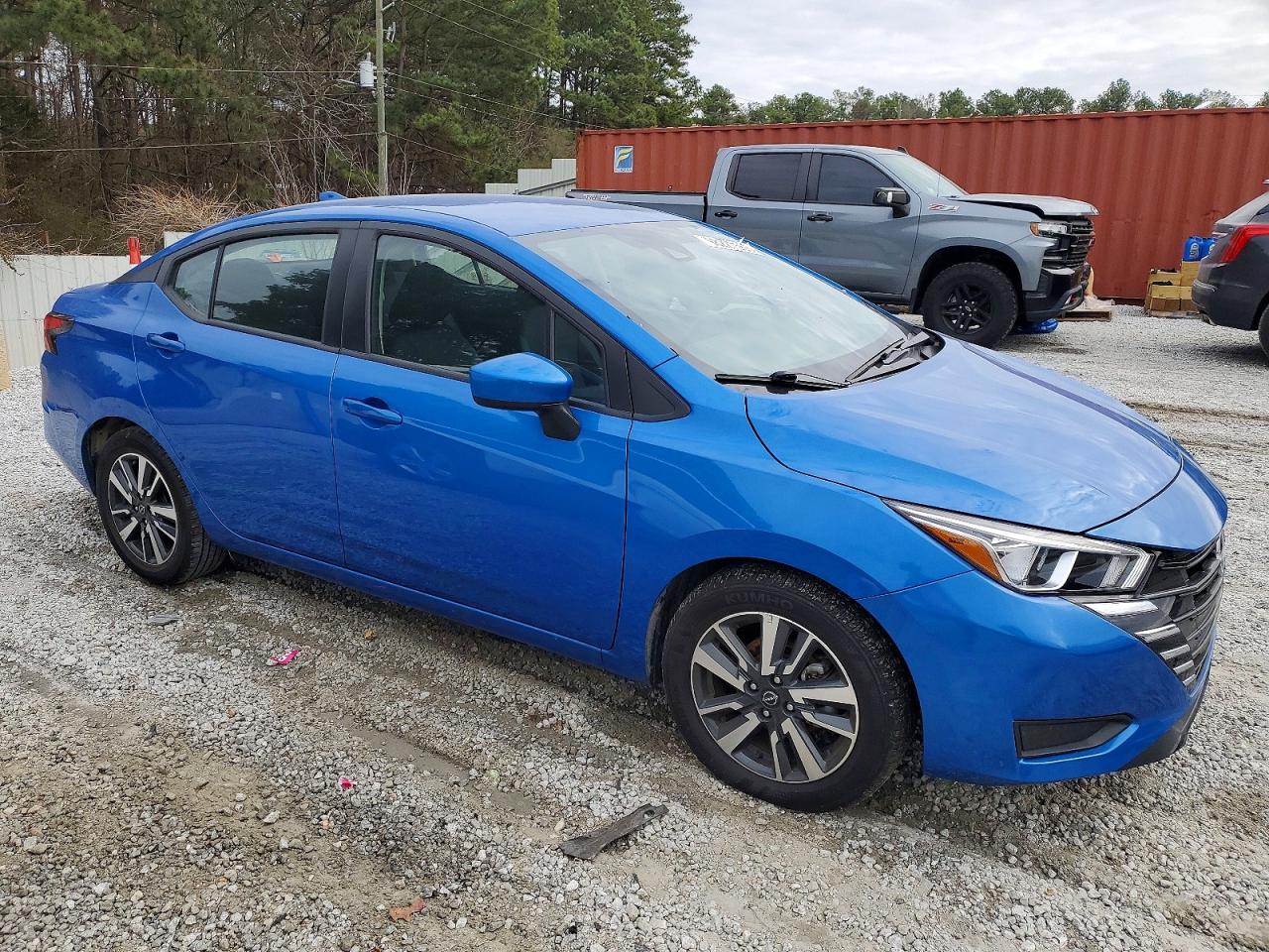 2024 NISSAN VERSA SV photo 4