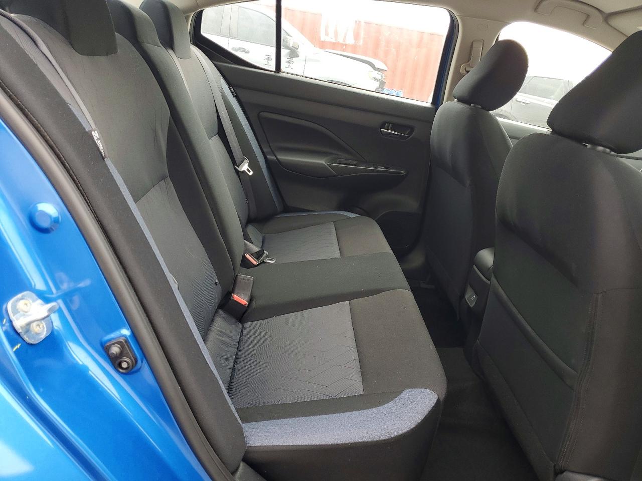 2024 NISSAN VERSA SV photo 10