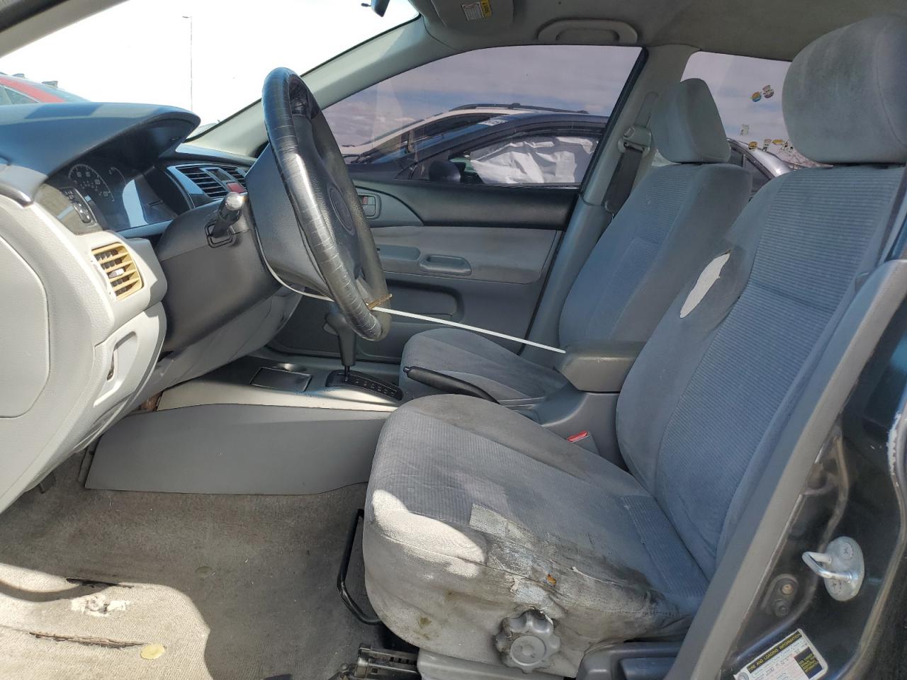 2004 MITSUBISHI LANCER photo 25