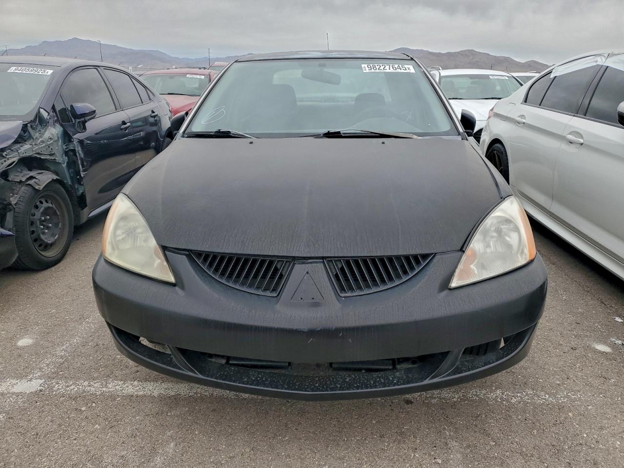 2004 MITSUBISHI LANCER photo 17