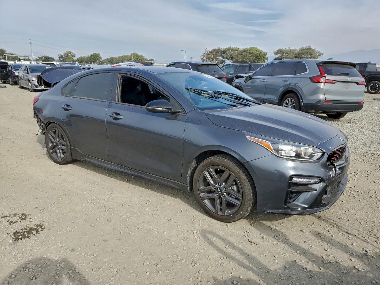 2021 KIA FORTE GT LINE photo 4