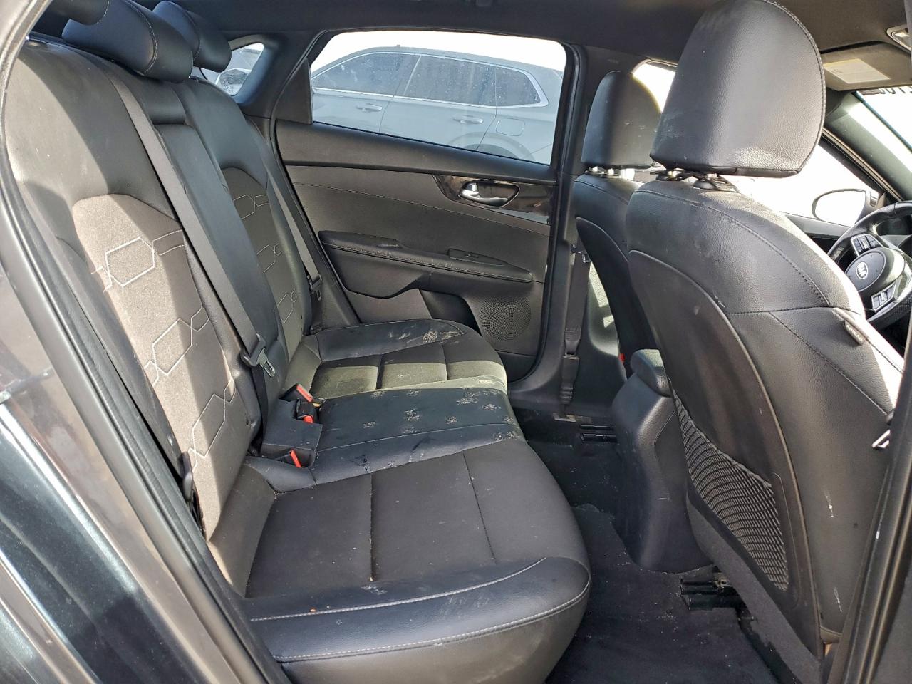 2021 KIA FORTE GT LINE photo 10
