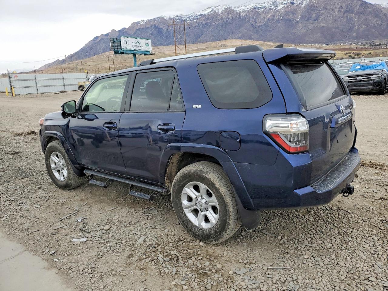 2022 TOYOTA 4RUNNER SR5/SR5 PREMIUM photo 2