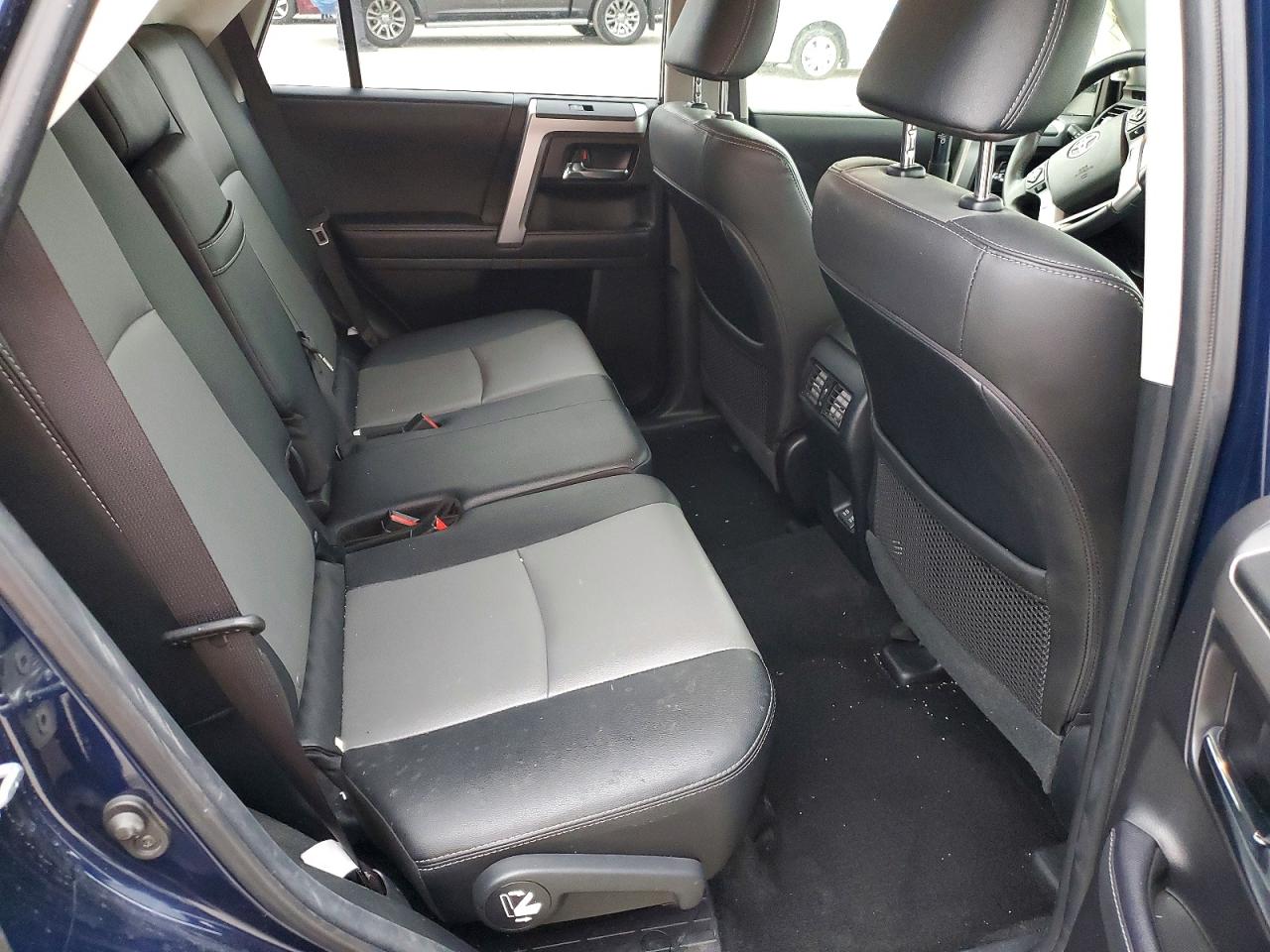 2022 TOYOTA 4RUNNER SR5/SR5 PREMIUM photo 11
