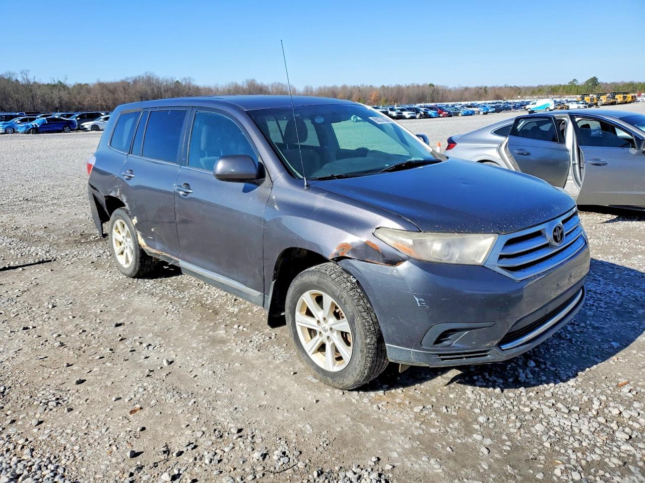 2012 TOYOTA HIGHLANDER BASE photo 4