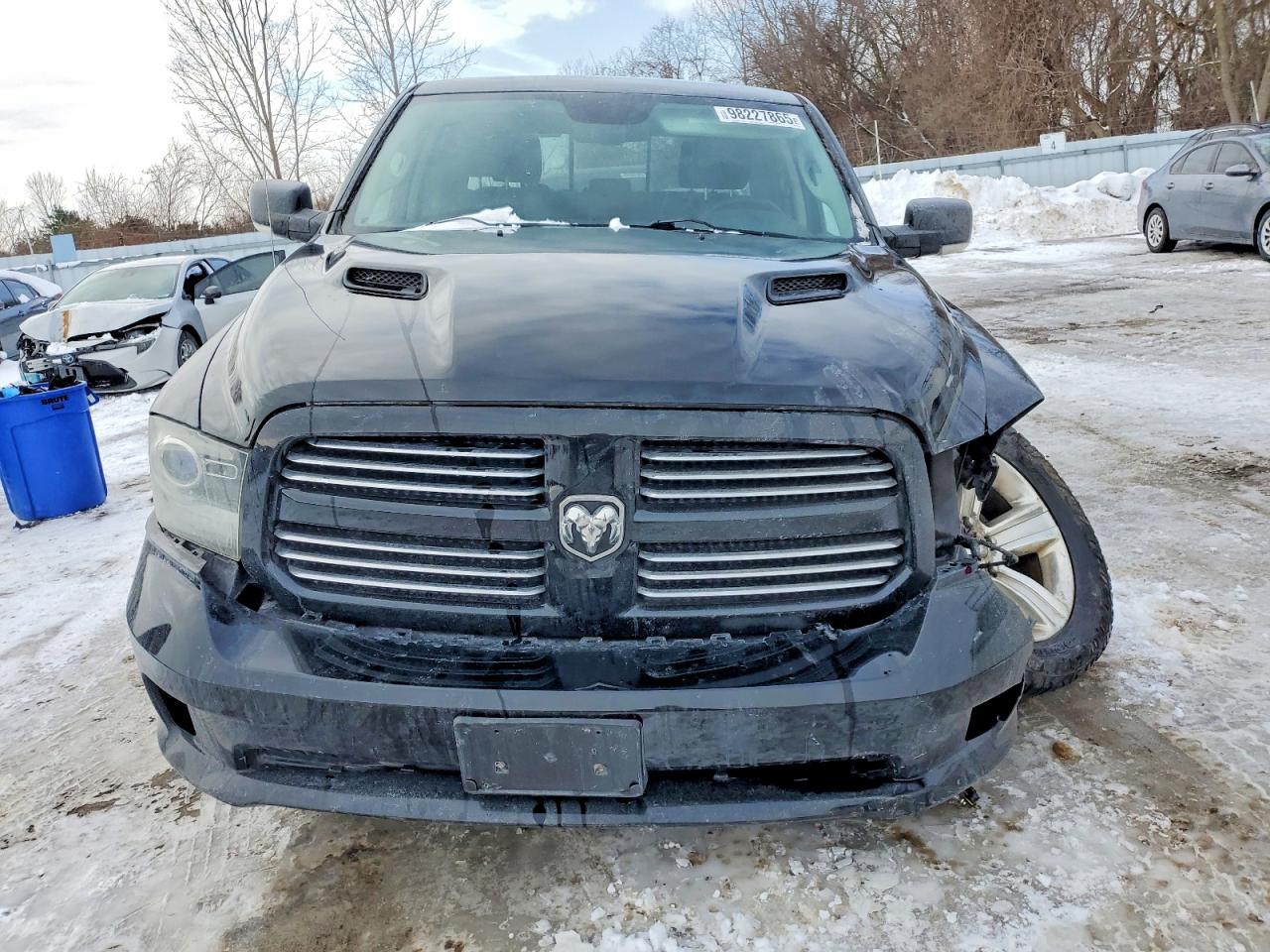 2014 RAM 1500 SPORT photo 5