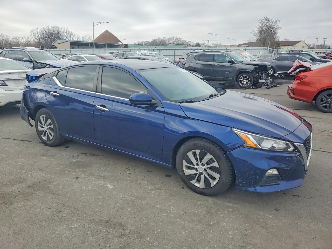 2019 NISSAN ALTIMA S photo 4