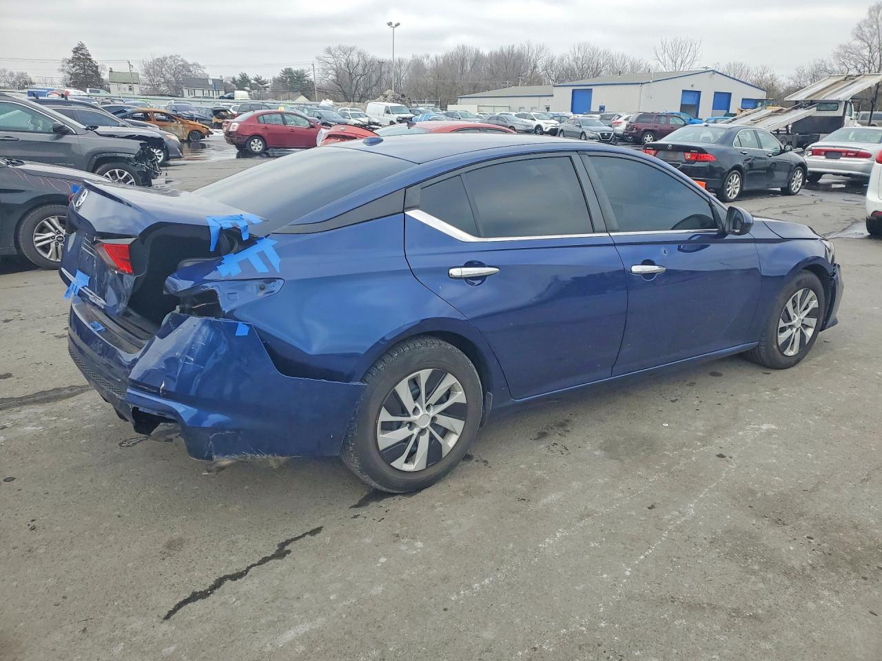2019 NISSAN ALTIMA S photo 3