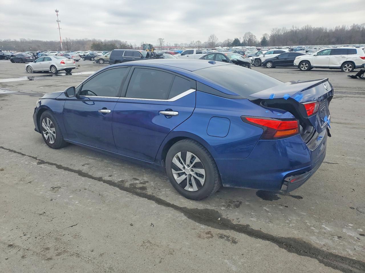 2019 NISSAN ALTIMA S photo 2
