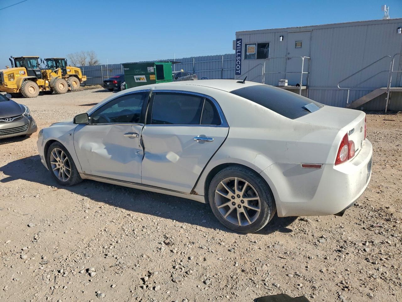 2008 CHEVROLET MALIBU LTZ photo 2