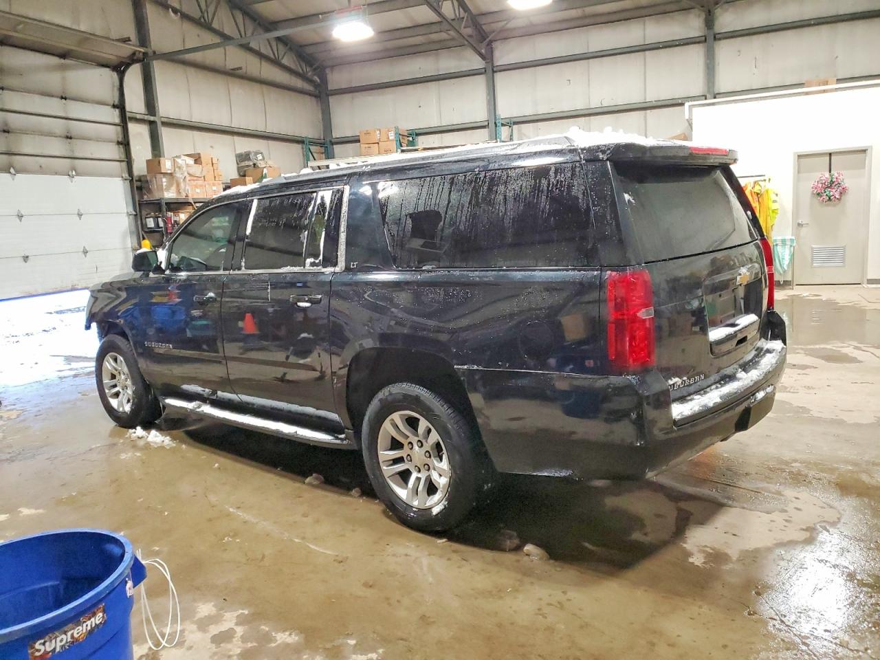 2018 CHEVROLET SUBURBAN K1500 LT photo 2