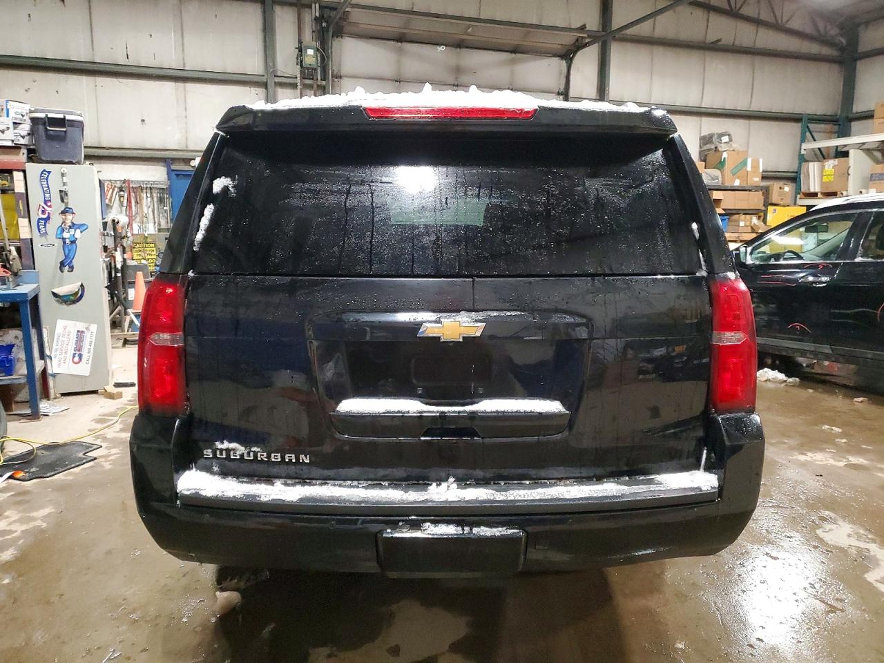 2018 CHEVROLET SUBURBAN K1500 LT photo 6