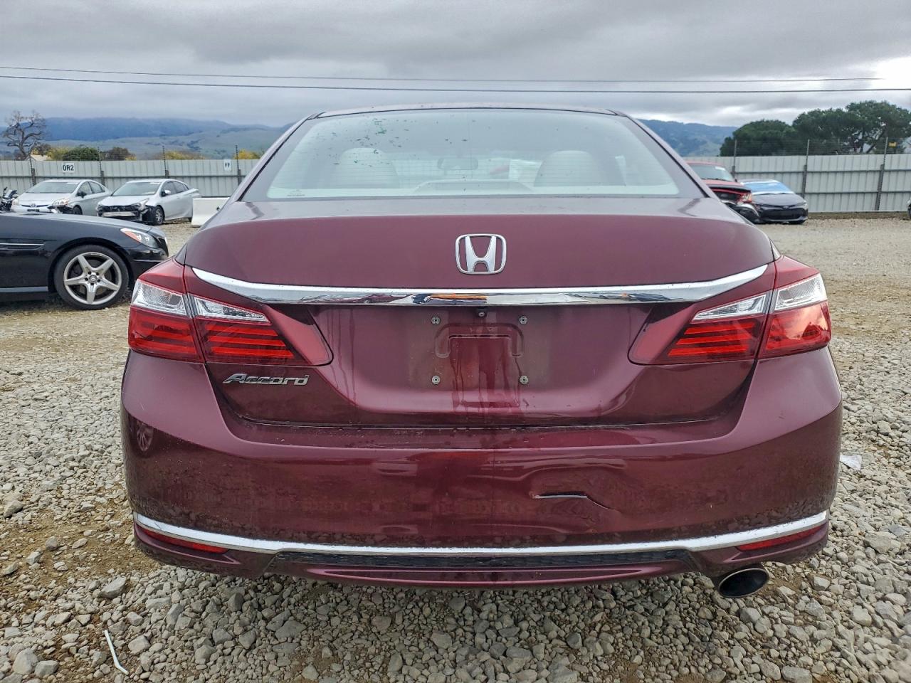 2016 HONDA ACCORD LX photo 6
