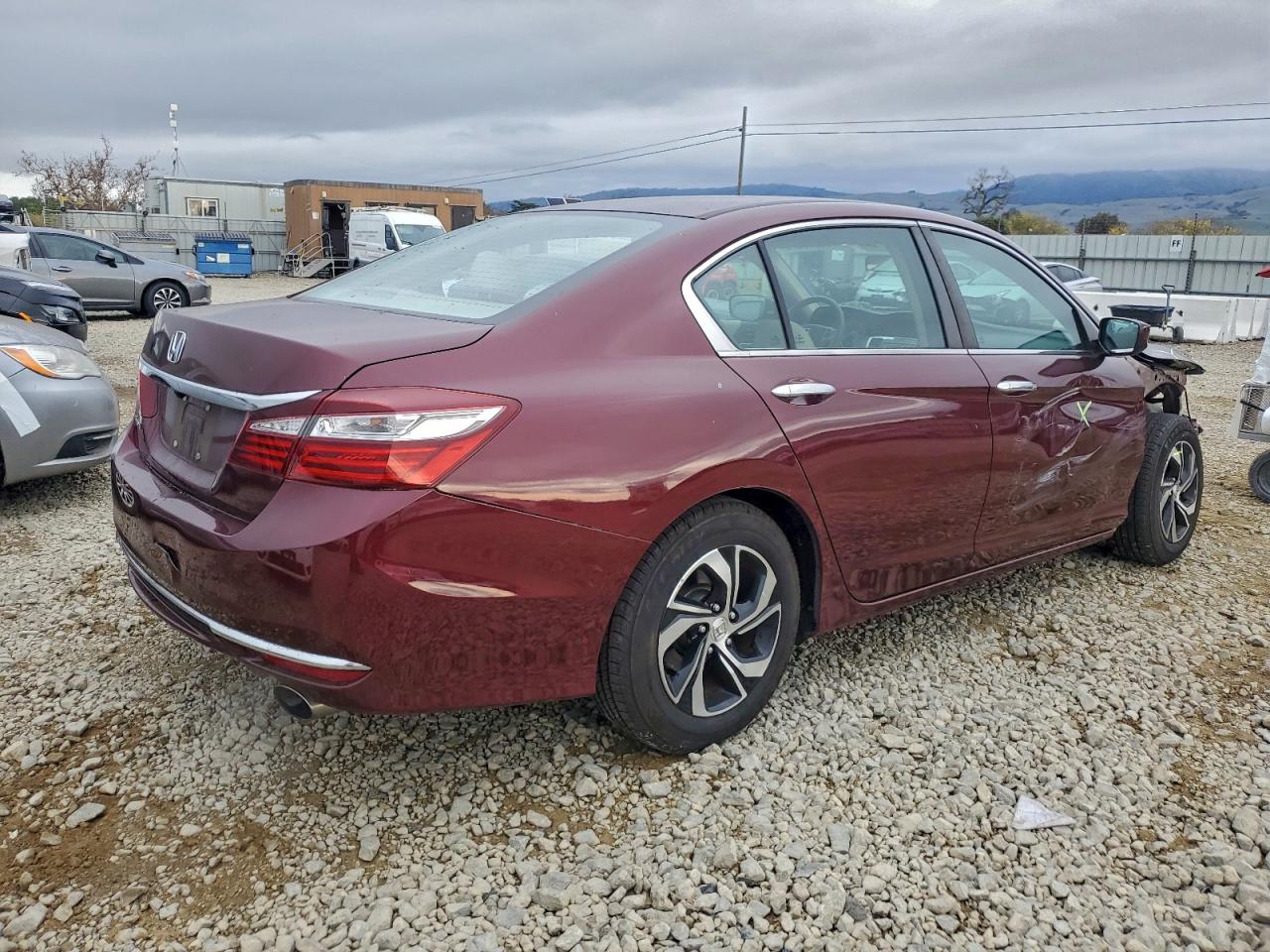 2016 HONDA ACCORD LX photo 3