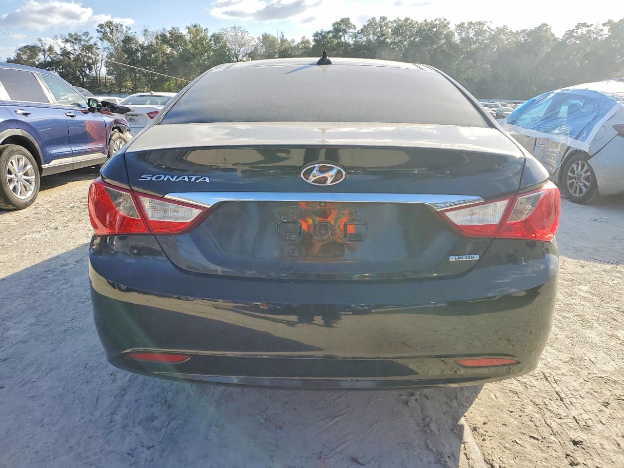 2012 HYUNDAI SONATA SE photo 6