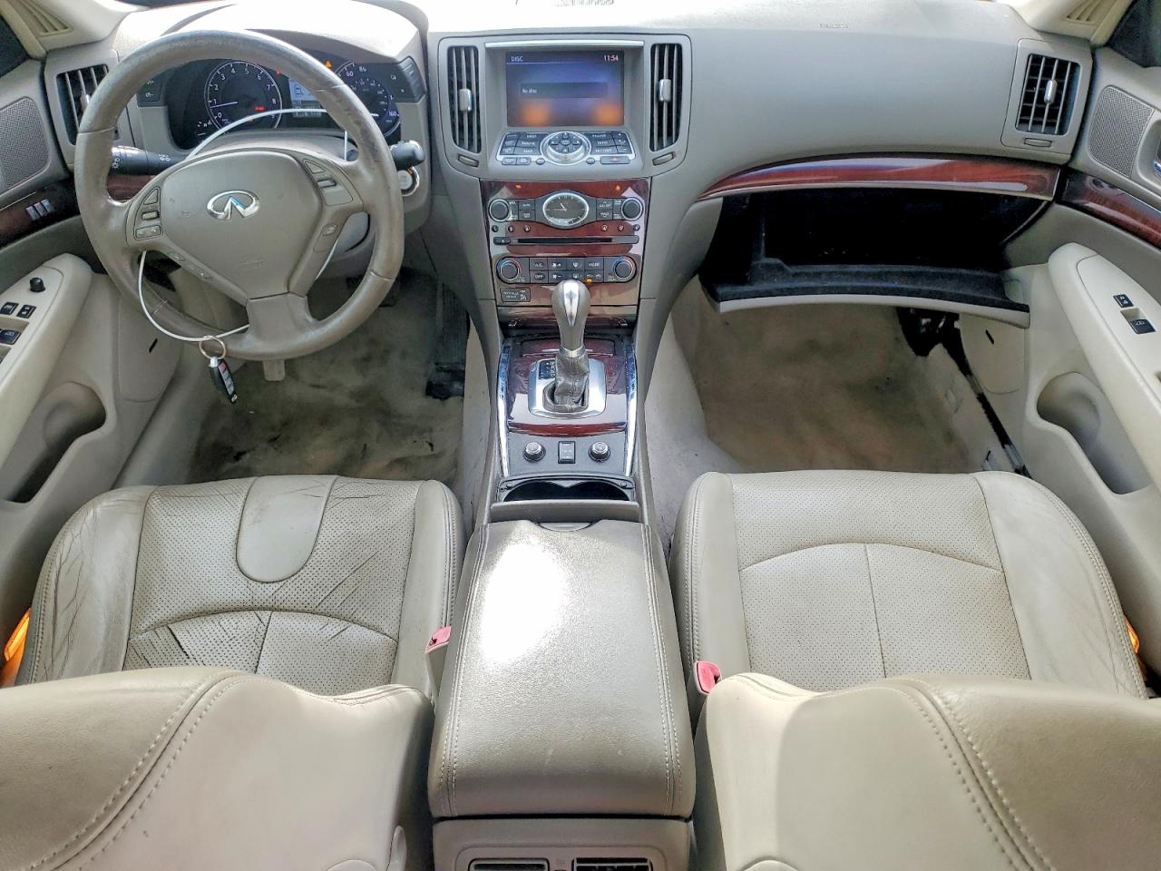 2012 INFINITI G37 photo 8