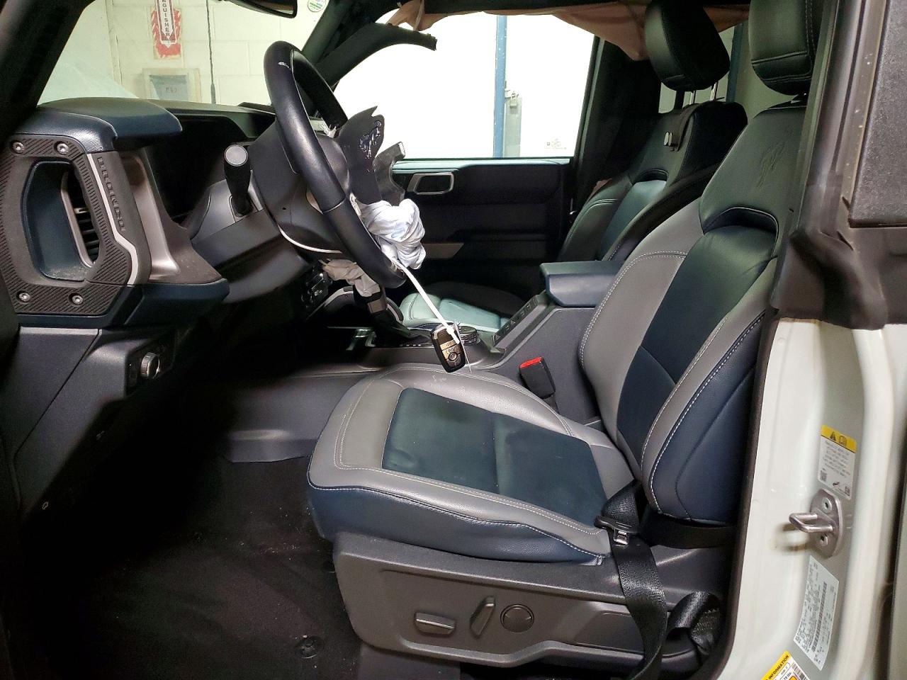 2023 FORD BRONCO BASE photo 7