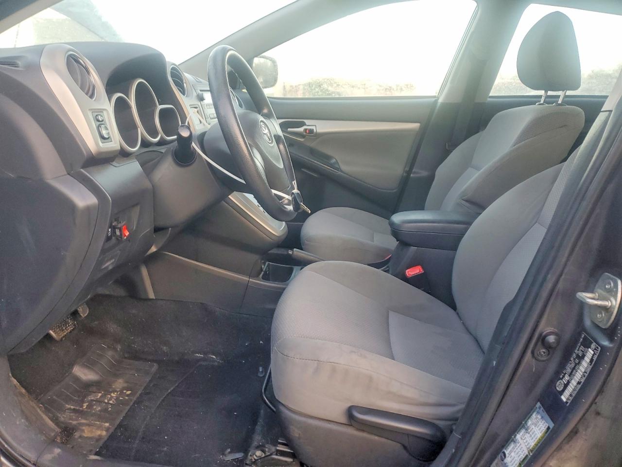2010 TOYOTA COROLLA MATRIX S photo 7