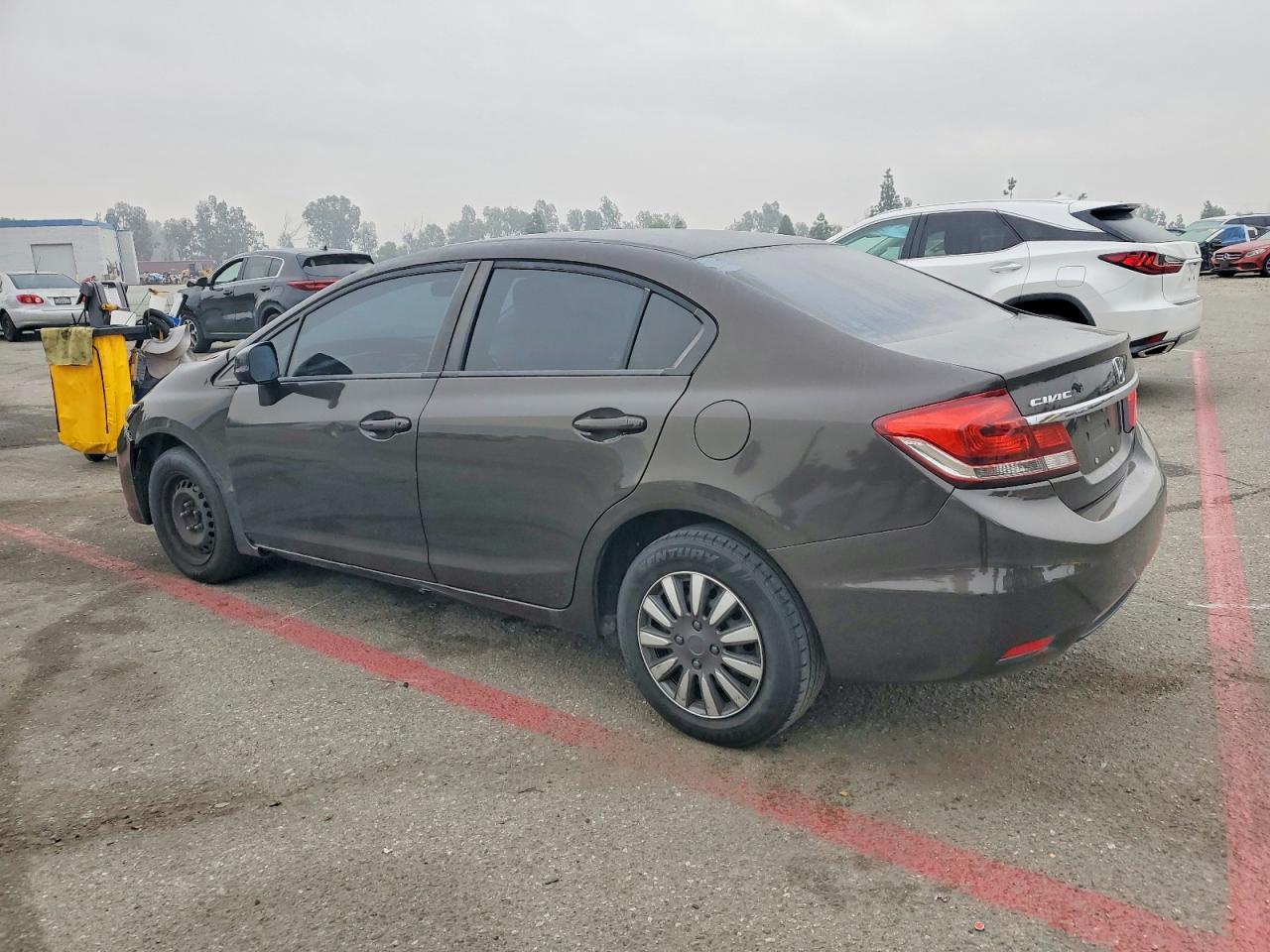 2013 HONDA CIVIC LX photo 2