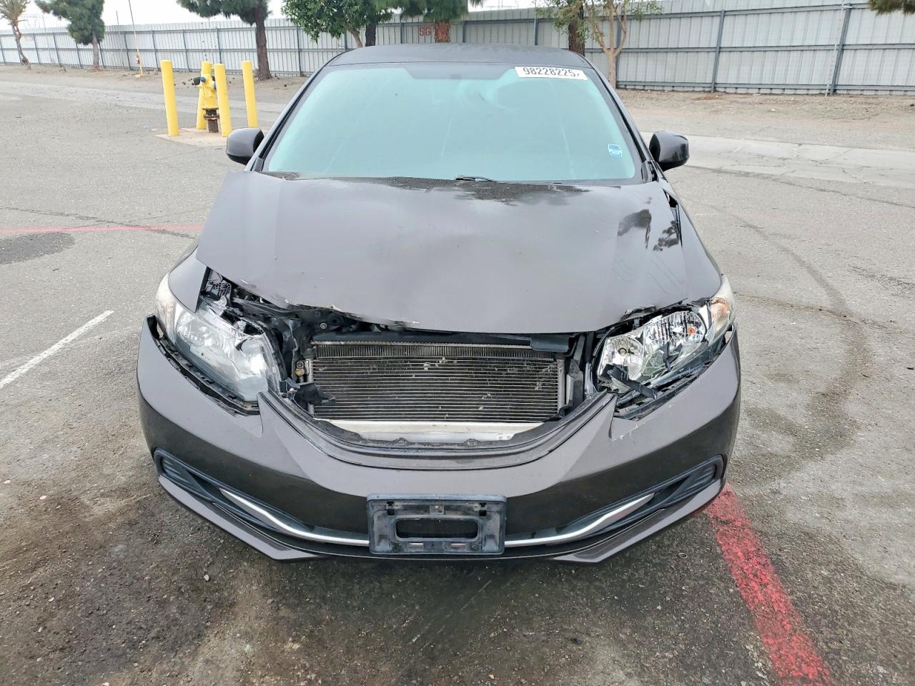 2013 HONDA CIVIC LX photo 5