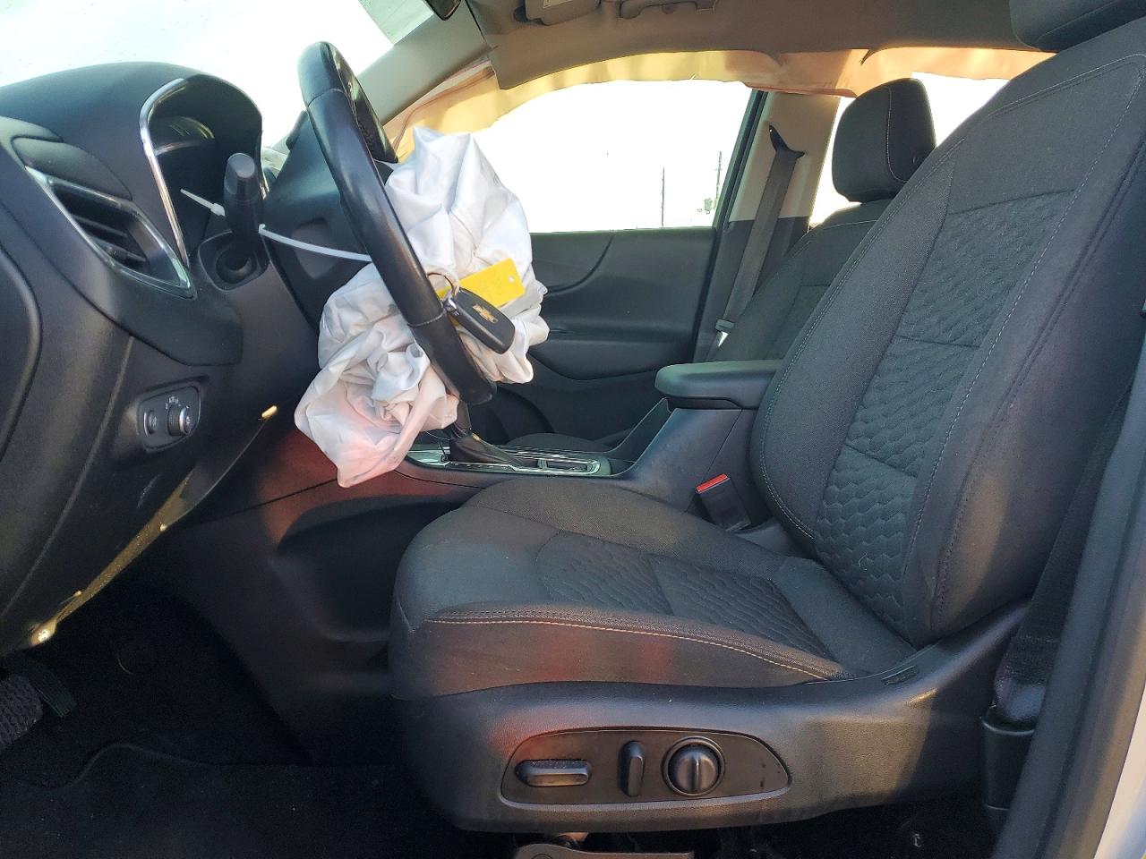 2019 CHEVROLET EQUINOX LT photo 7