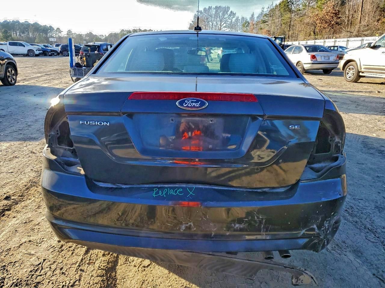 2011 FORD FUSION SE photo 6