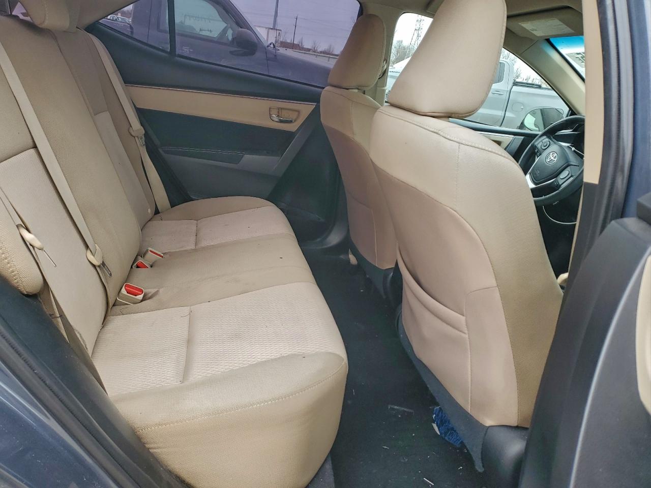 2014 TOYOTA COROLLA L photo 10
