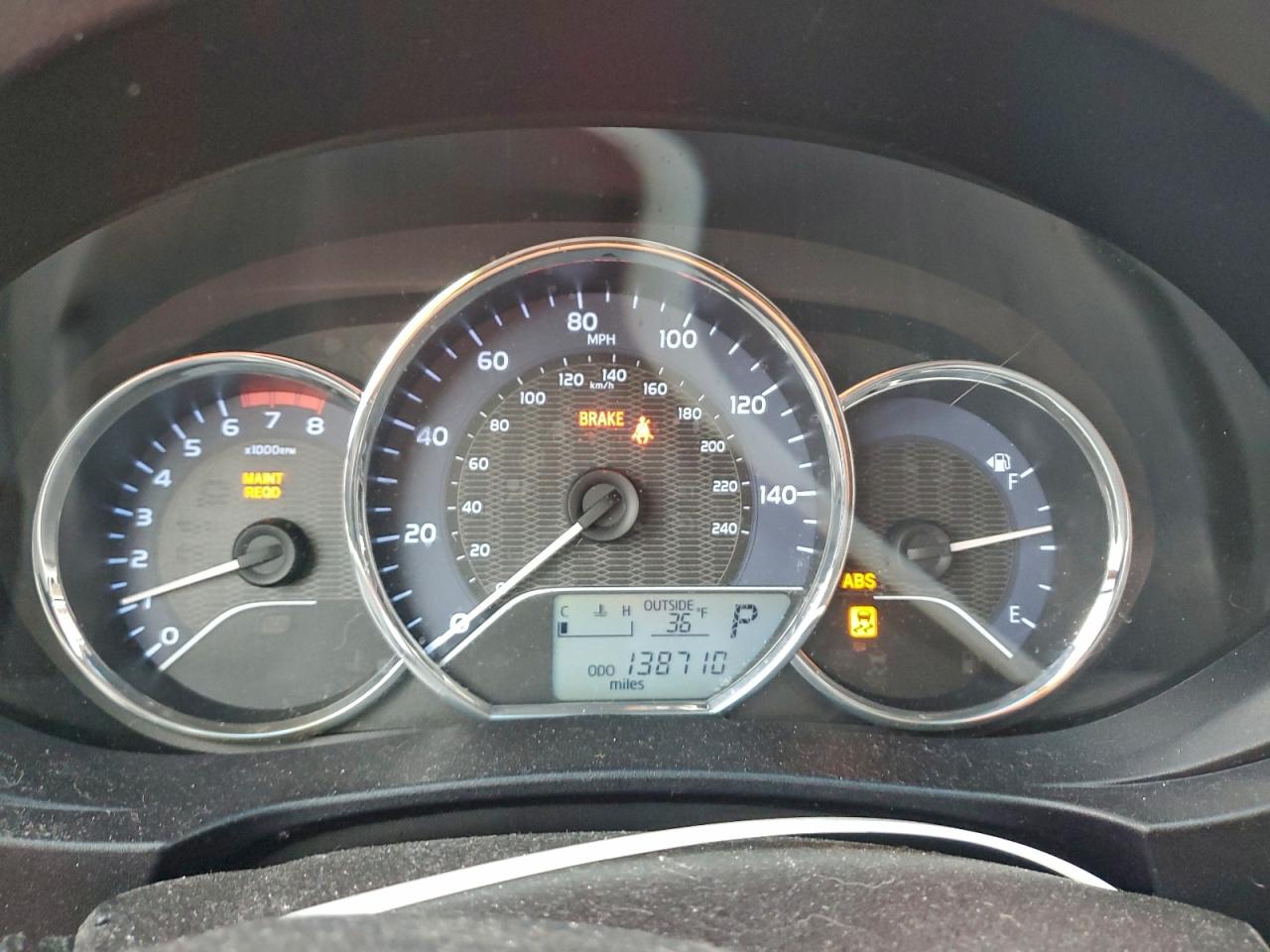 2014 TOYOTA COROLLA L photo 9