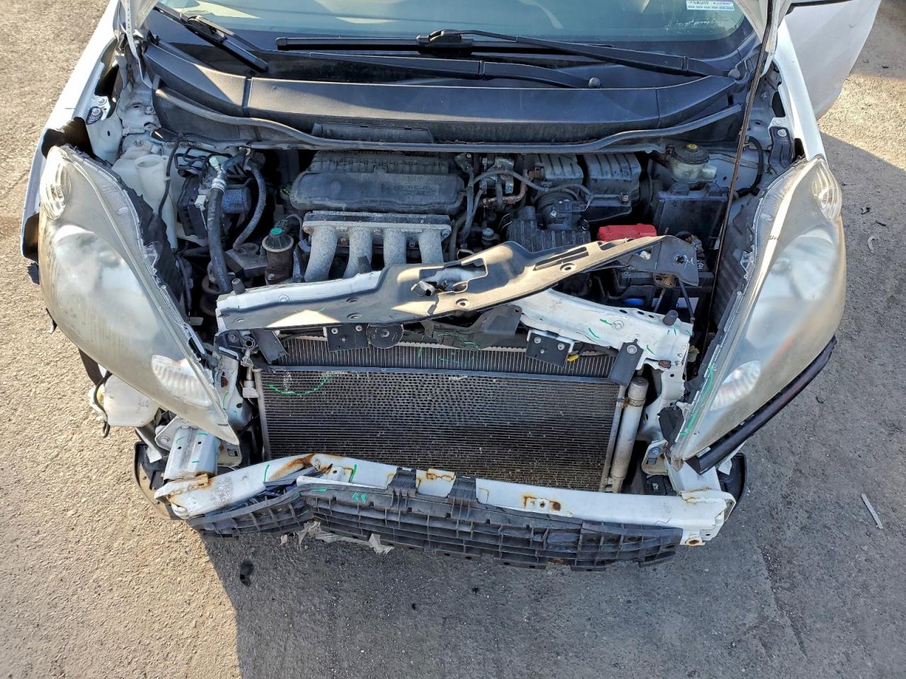 2013 HONDA FIT photo 11