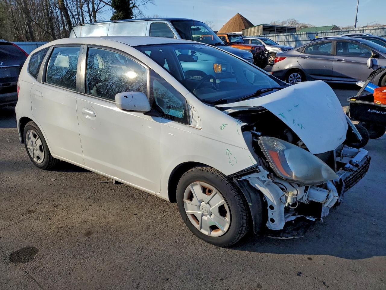 2013 HONDA FIT photo 4