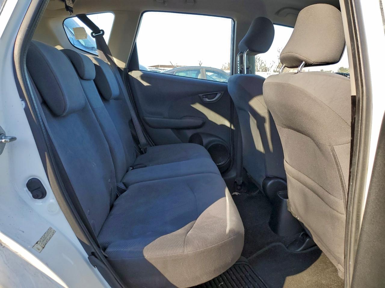 2013 HONDA FIT photo 10