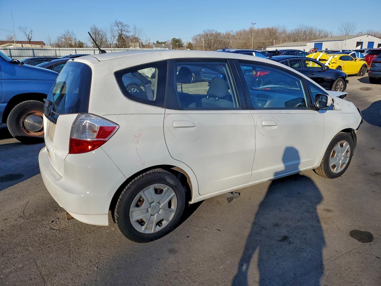 2013 HONDA FIT photo 3