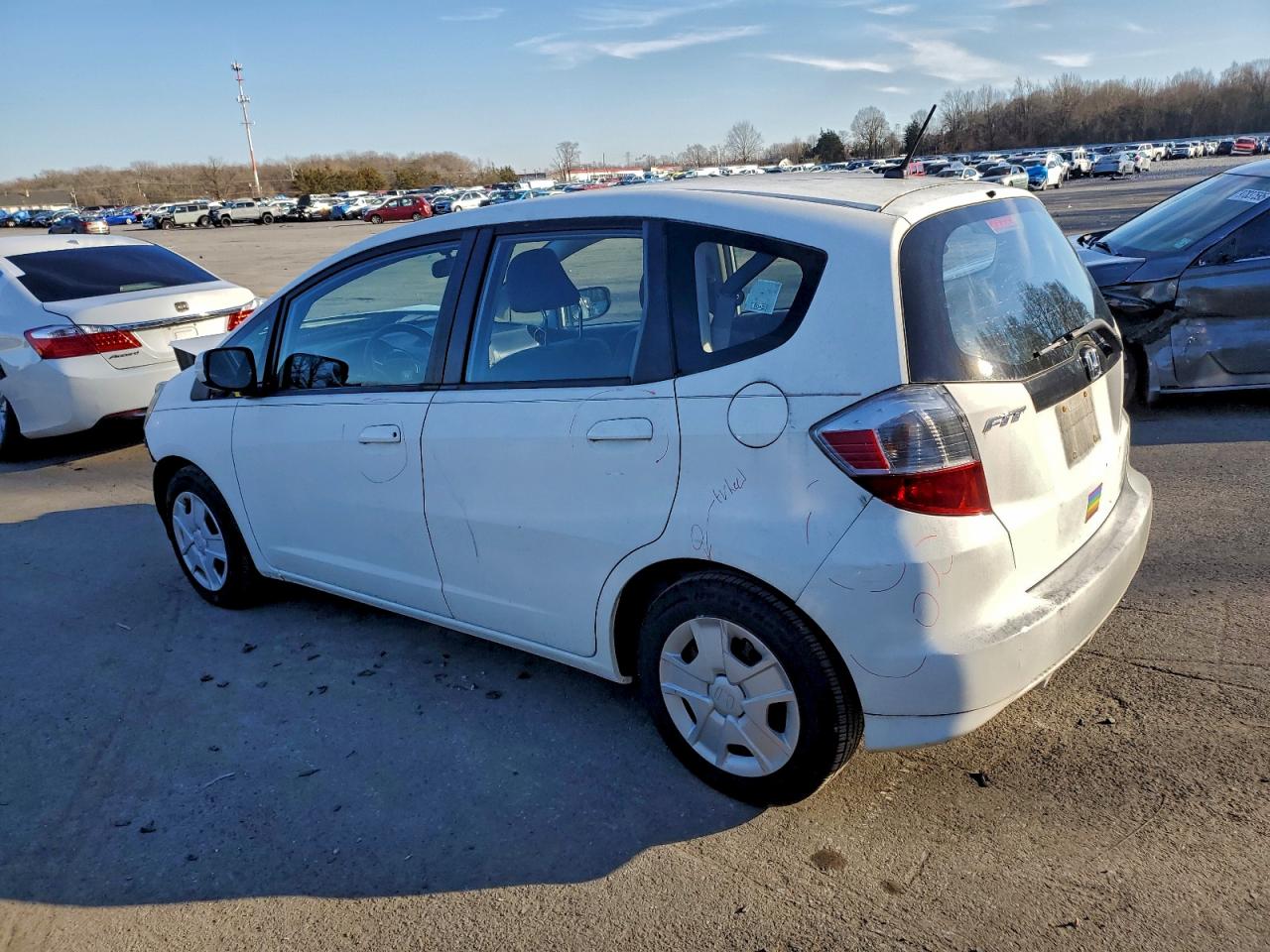 2013 HONDA FIT photo 2