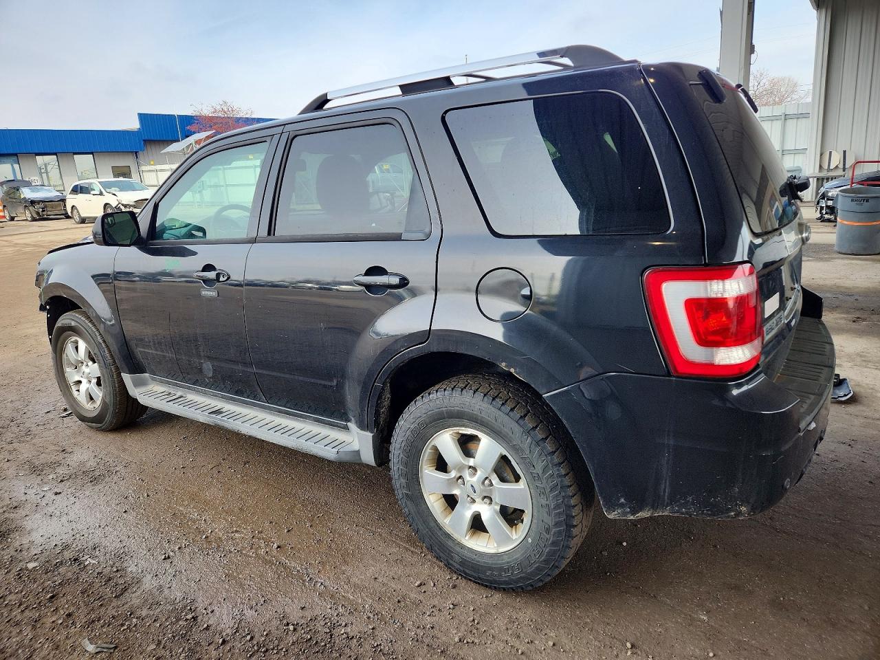 2011 FORD ESCAPE LIMITED photo 2